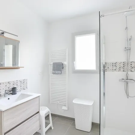 Le Chemin De La - A 300 M De La *