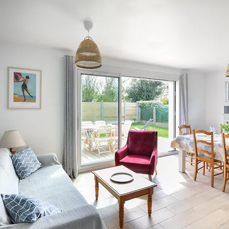 Holiday home Le Chemin De La - A 300 M De La Bernieres-sur-Mer