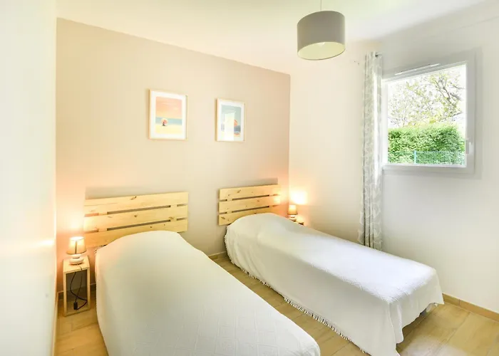 Le Chemin De La - A 300 M De La *