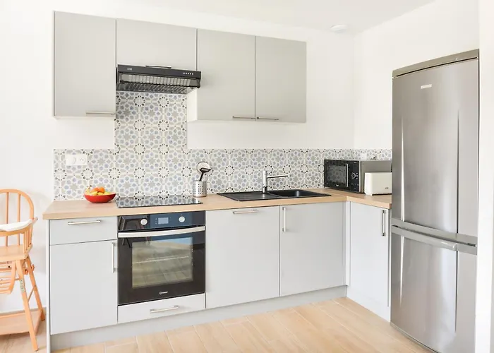 Le Chemin De La - A 300 M De La * Bernières-sur-Mer